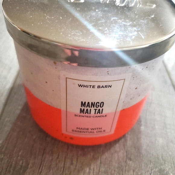 Bath and Body Works Mango Mai Tai - Picture 1 of 4